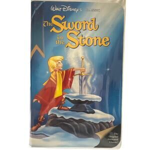 Walt Disney Classics VHS Movie, the Sword in the stone black diamond 79 min 1998